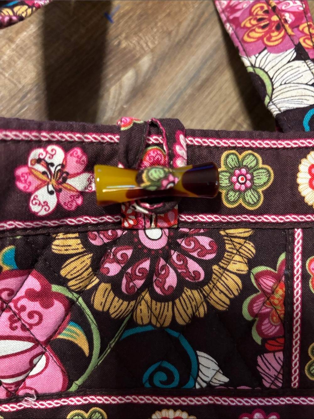 Quilted Floral Tic Tac Tote Mod Floral pattern in Pink and Brown - Picture 3 of 8